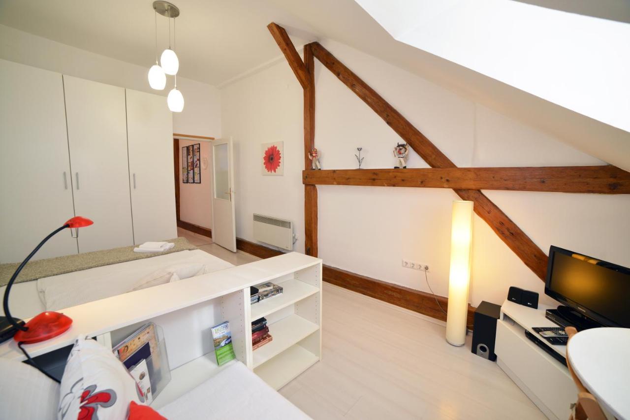 Studio Apartment White Zagreb Exterior photo